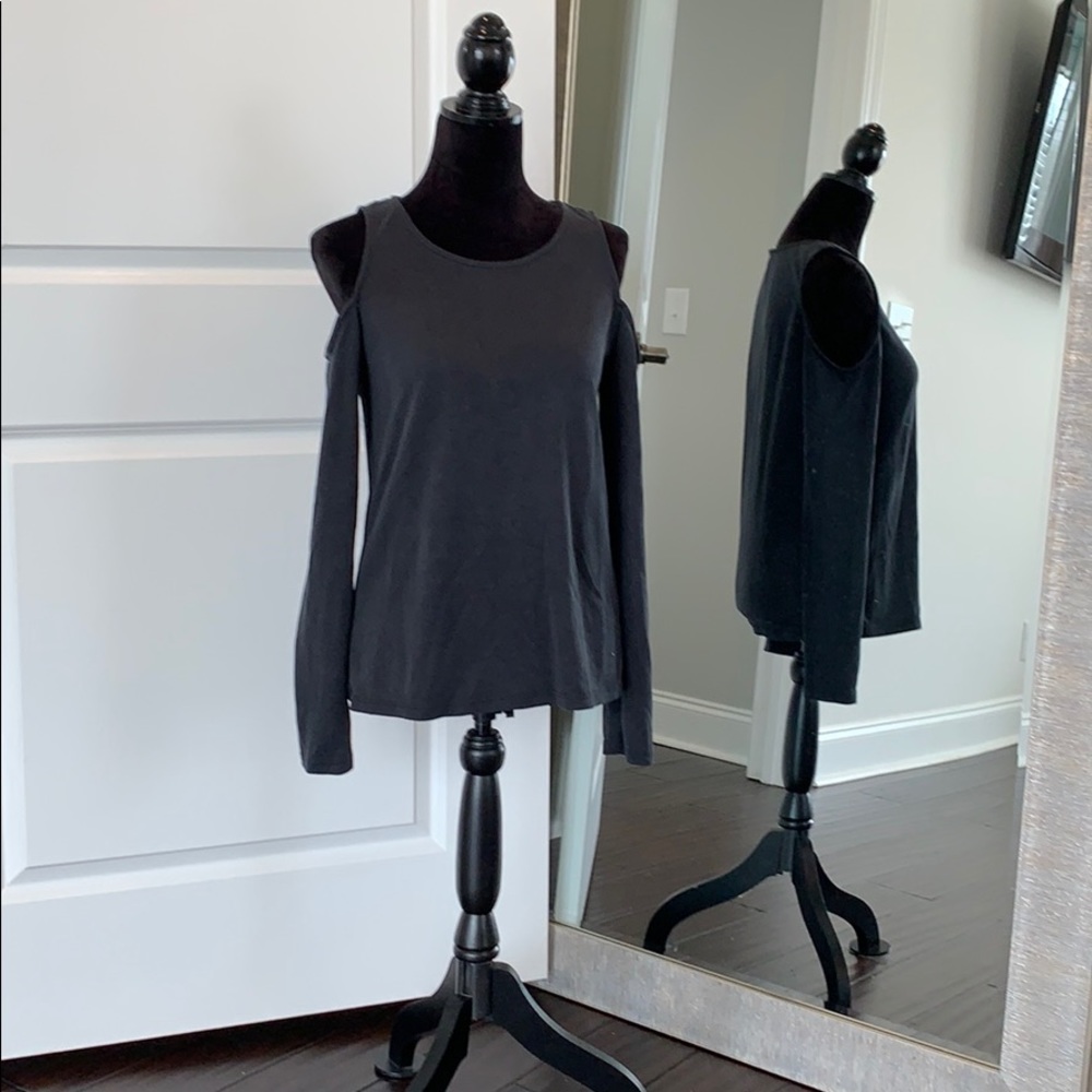 Cold shoulder top